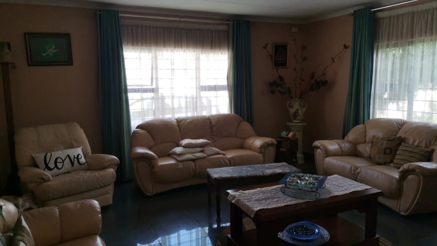 4 Bedroom Property for Sale in Oos Einde North West